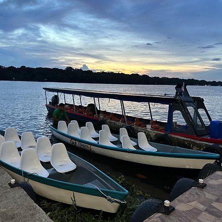 Hostel Tortuguero 7Backpackers Ngoại thất bức ảnh
