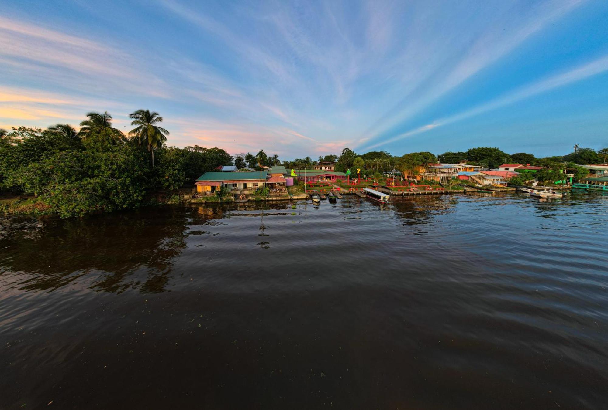 Hostel Tortuguero 7Backpackers Ngoại thất bức ảnh