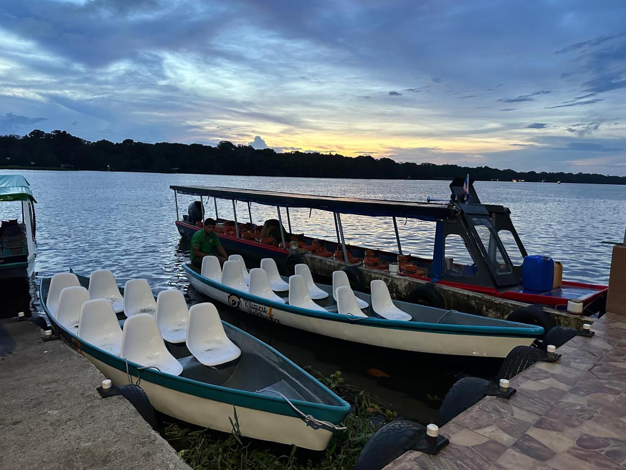 Hostel Tortuguero 7Backpackers Ngoại thất bức ảnh
