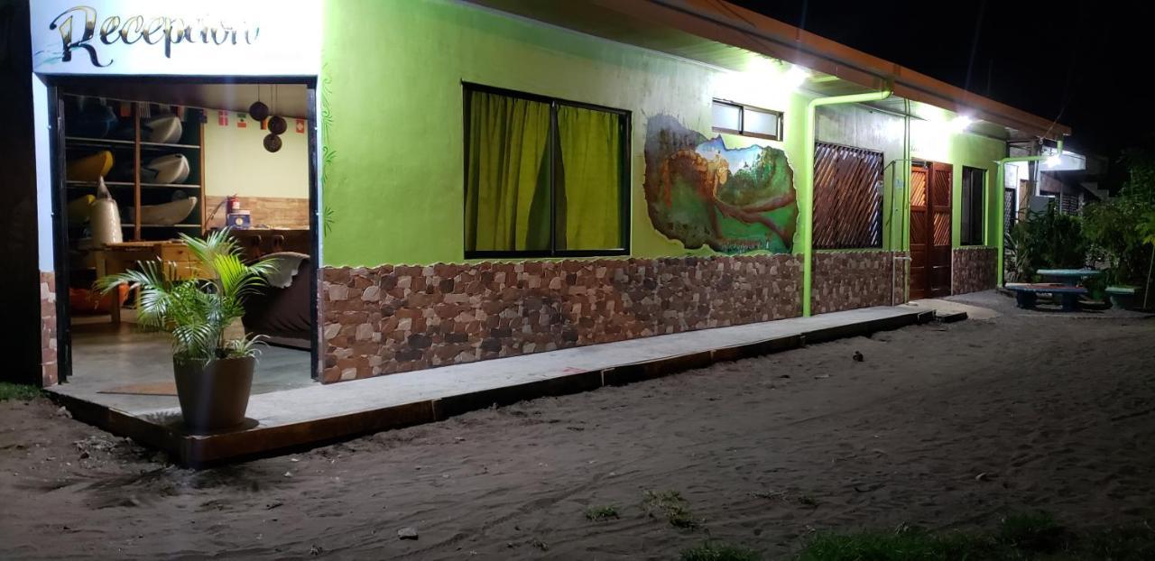 Hostel Tortuguero 7Backpackers Ngoại thất bức ảnh